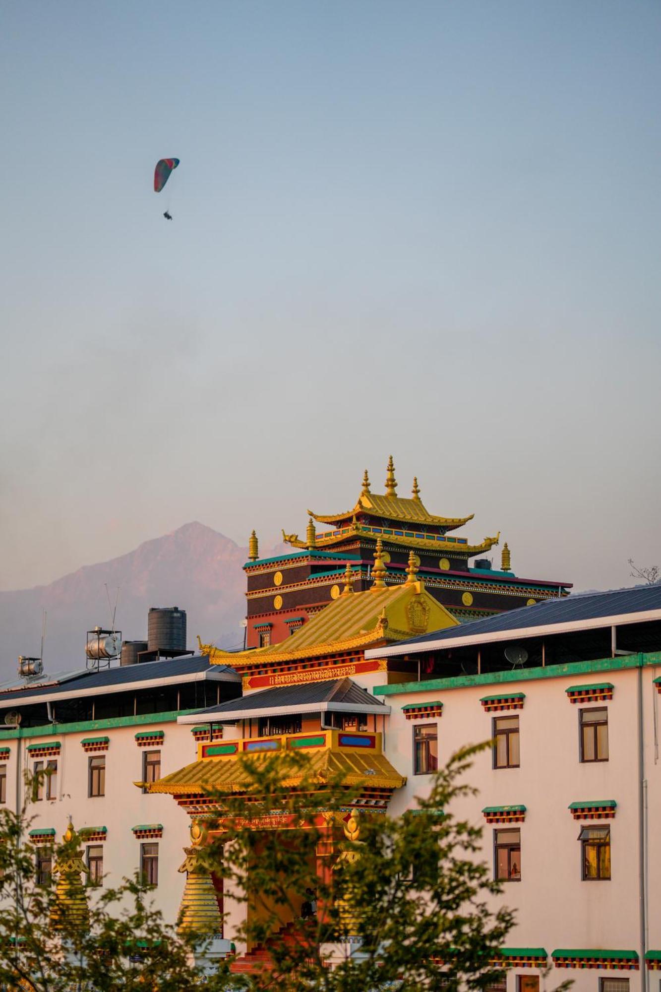 Chokling Arthouse - The Treasure Of Himalayas Hotel Bīr Kültér fotó